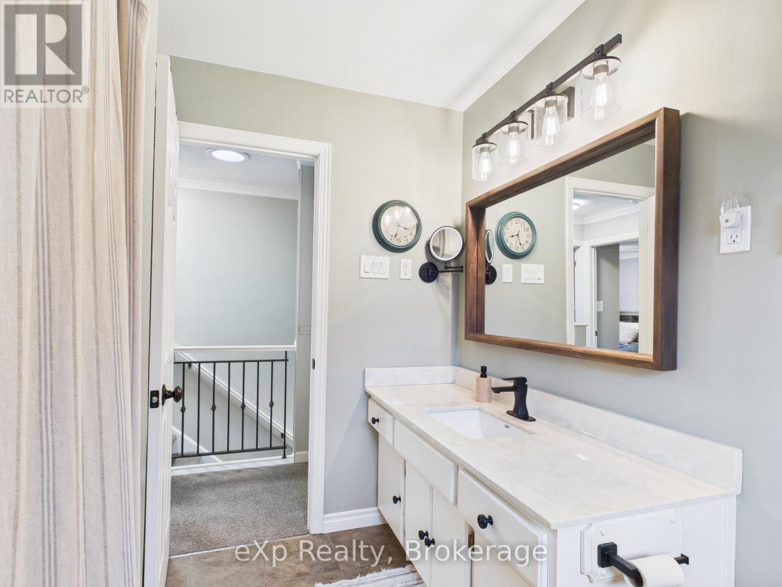 470 Williamsburg Street, Kincardine, Ontario  N2Z 2G3 - Photo 24 - X12433397