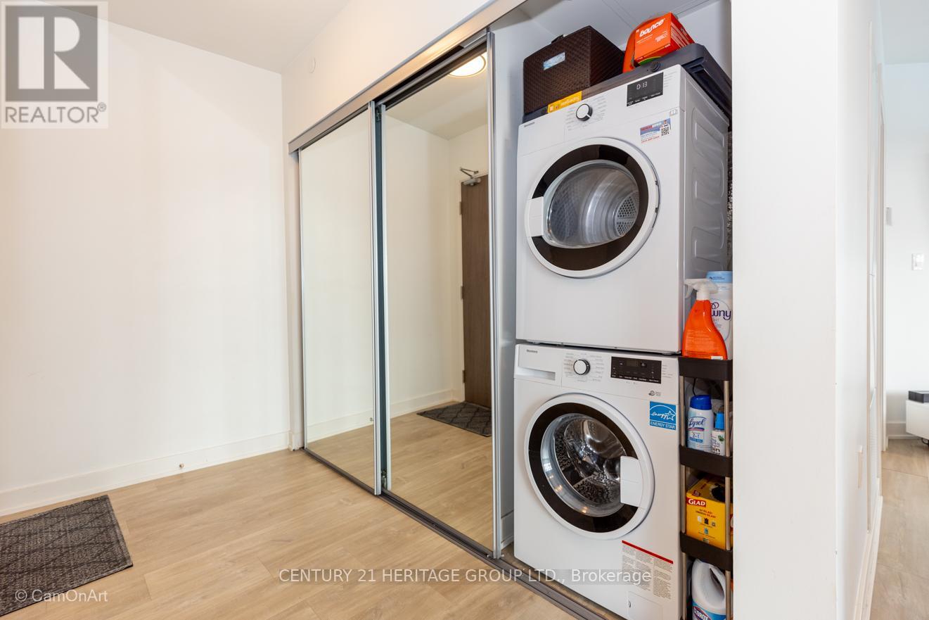 1001 - 27 Bathurst Street, Toronto, Ontario  M5V 0R1 - Photo 25 - C12433358