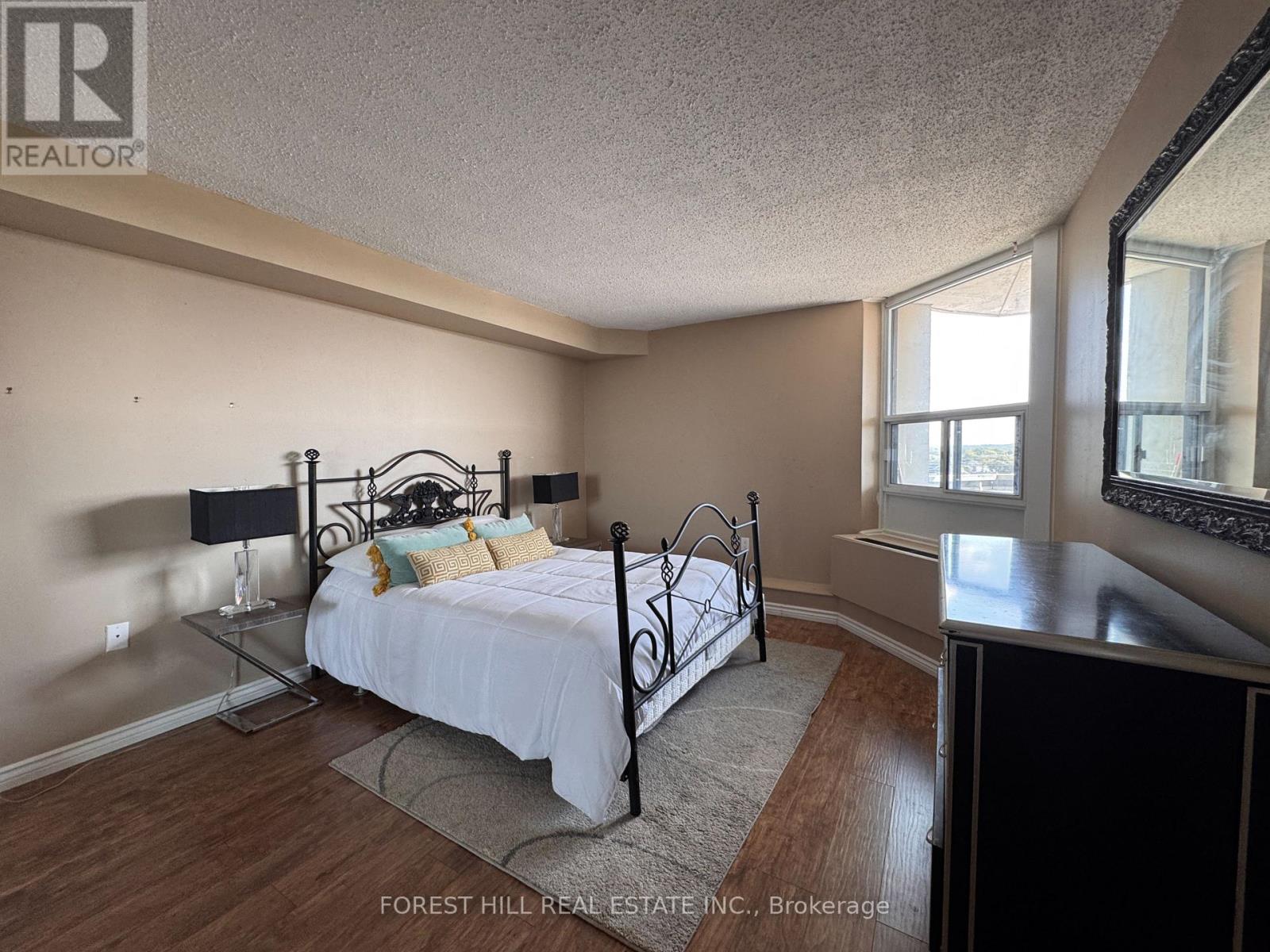 905 - 323 Colborne Street, London East, Ontario  N6B 3N8 - Photo 10 - X12433416