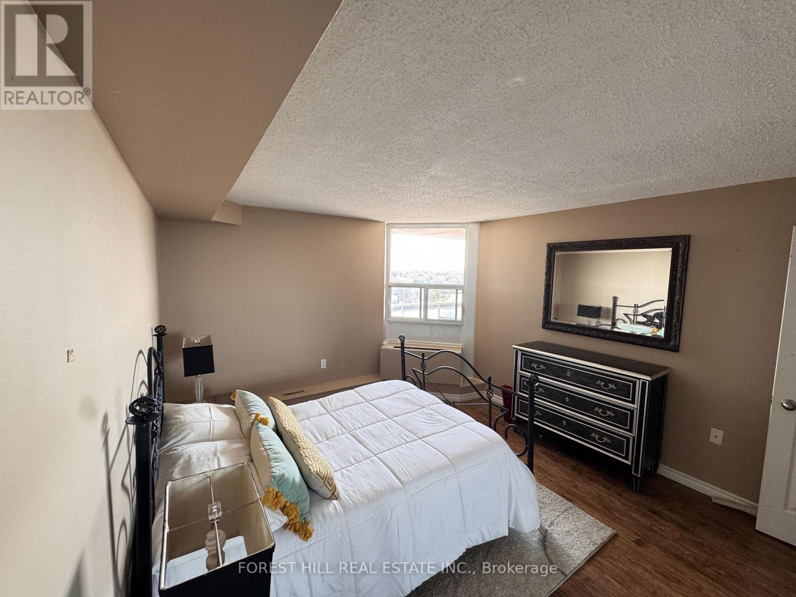 905 - 323 Colborne Street, London East, Ontario  N6B 3N8 - Photo 11 - X12433416