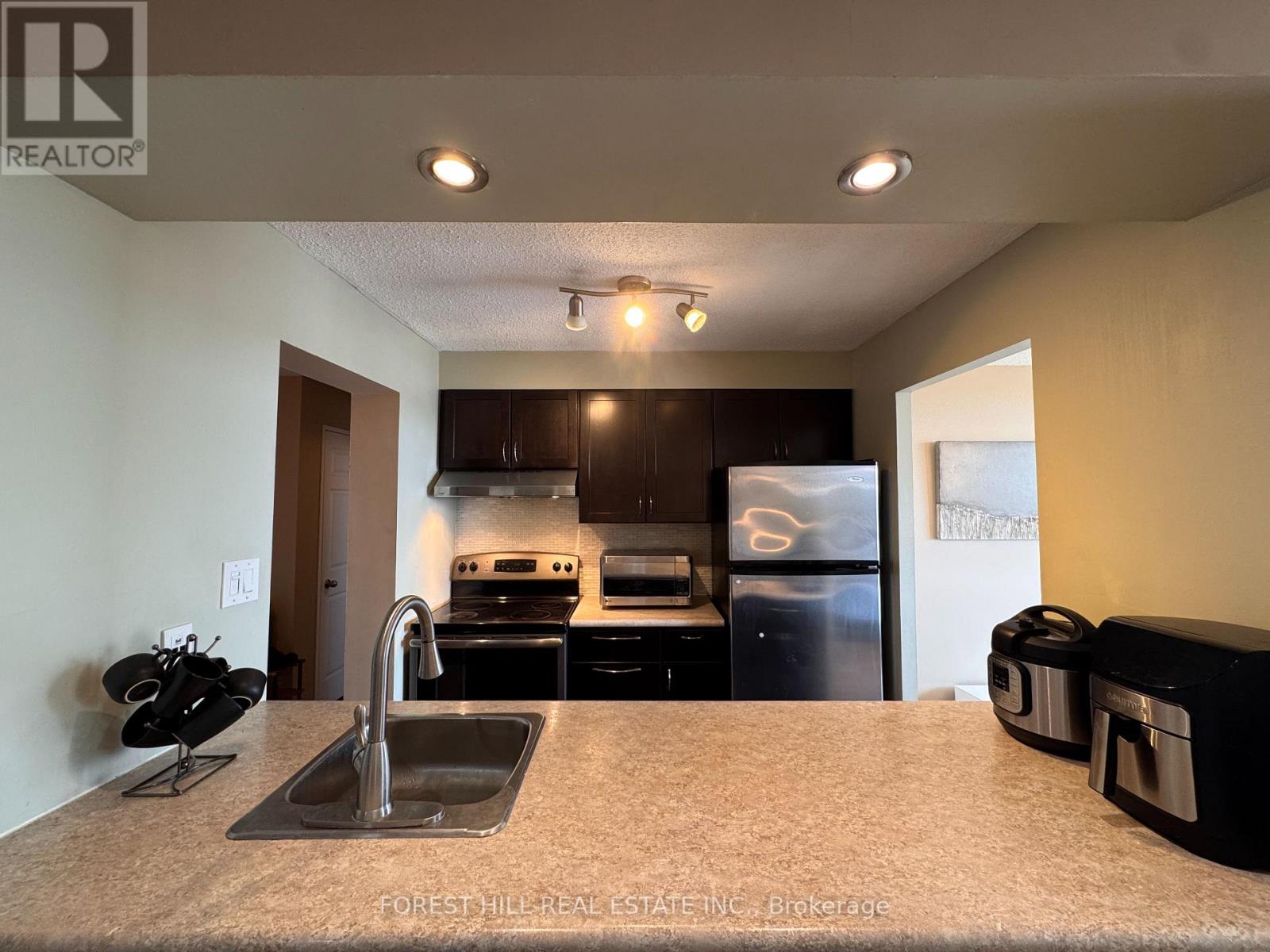 905 - 323 Colborne Street, London East, Ontario  N6B 3N8 - Photo 8 - X12433416