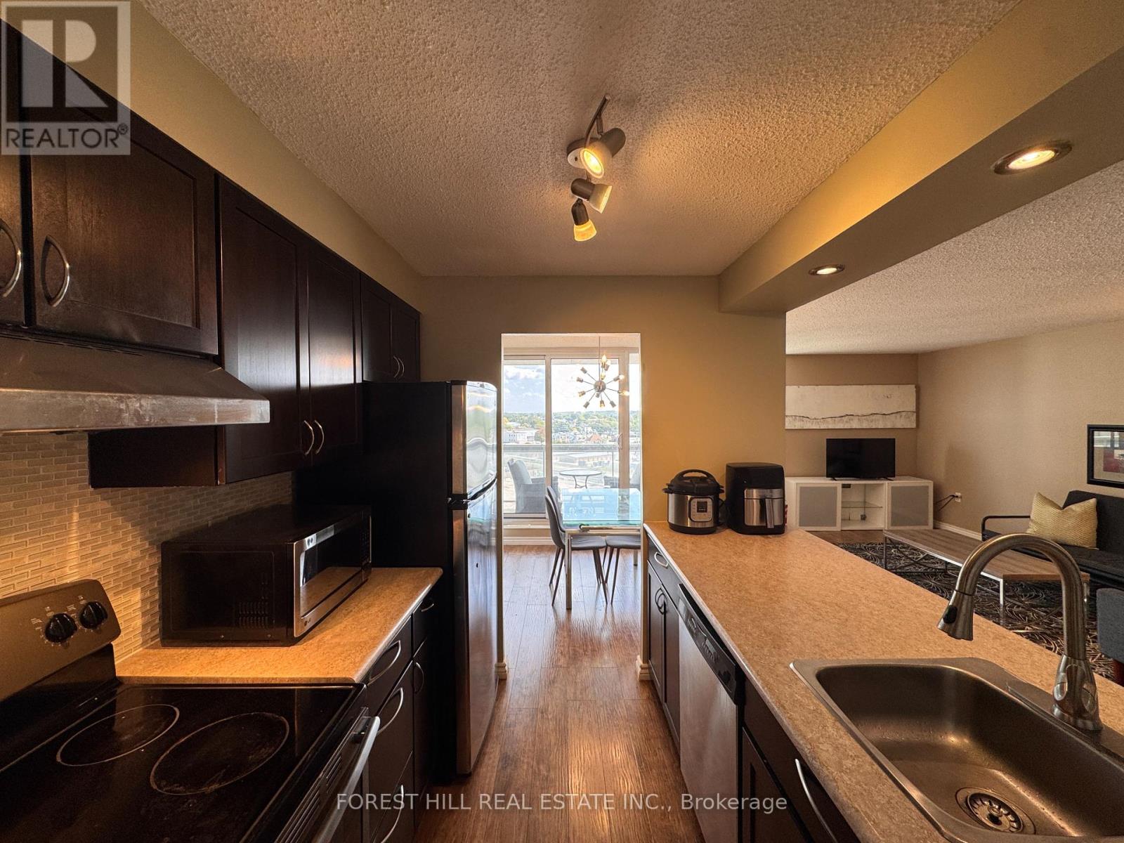 905 - 323 Colborne Street, London East, Ontario  N6B 3N8 - Photo 9 - X12433416