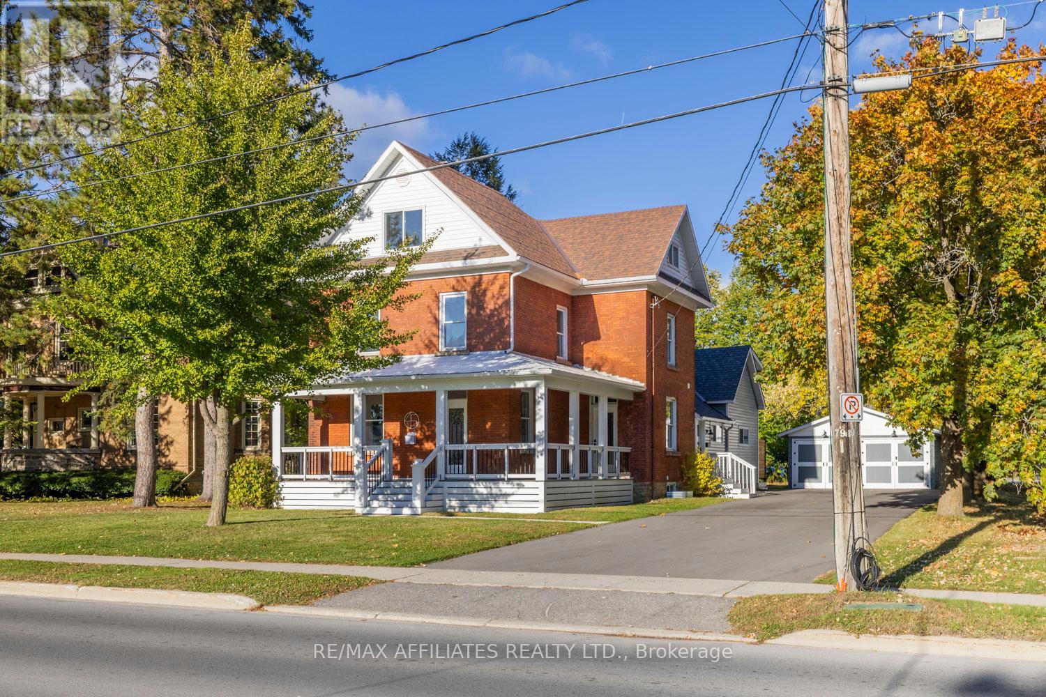 45 Drummond Street W, Perth, Ontario  K7H 2J9 - Photo 2 - X12433381