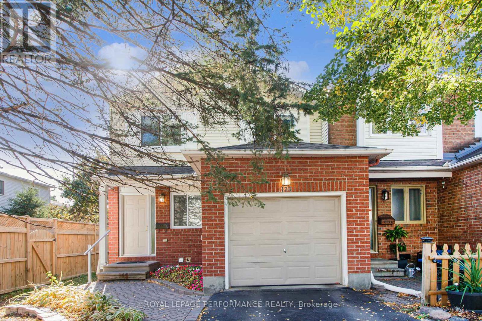 170 Midsummer Terrace, Ottawa, Ontario  K1E 3V6 - Photo 1 - X12433414