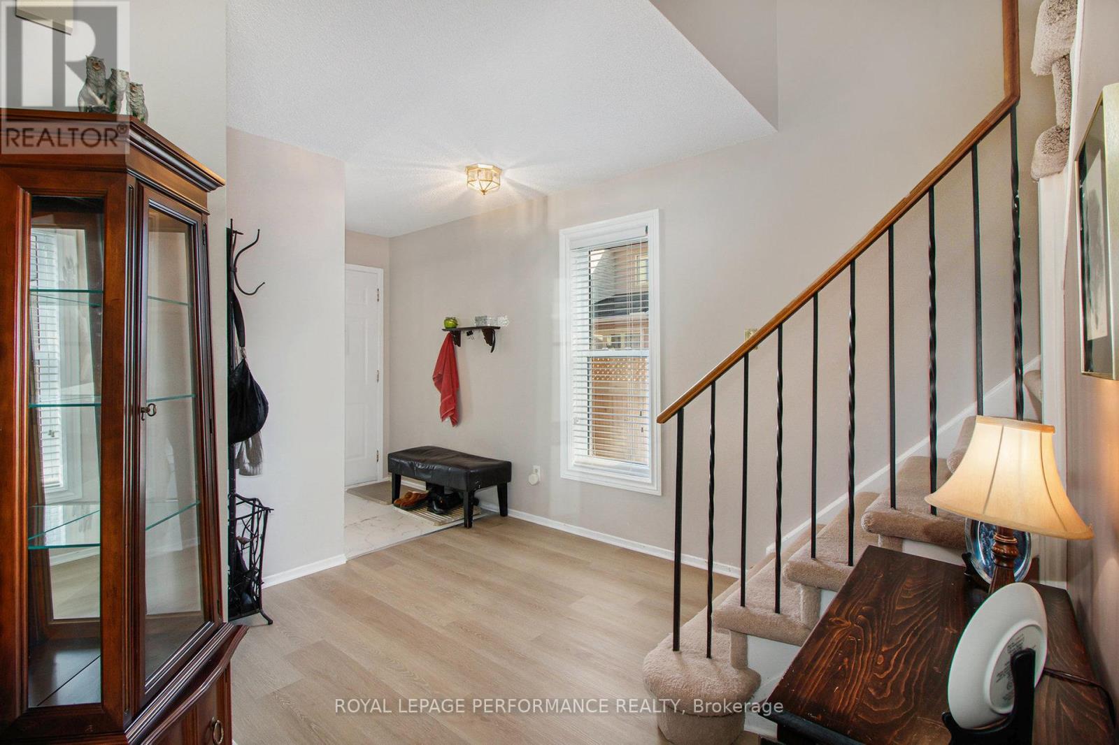 170 Midsummer Terrace, Ottawa, Ontario  K1E 3V6 - Photo 25 - X12433414