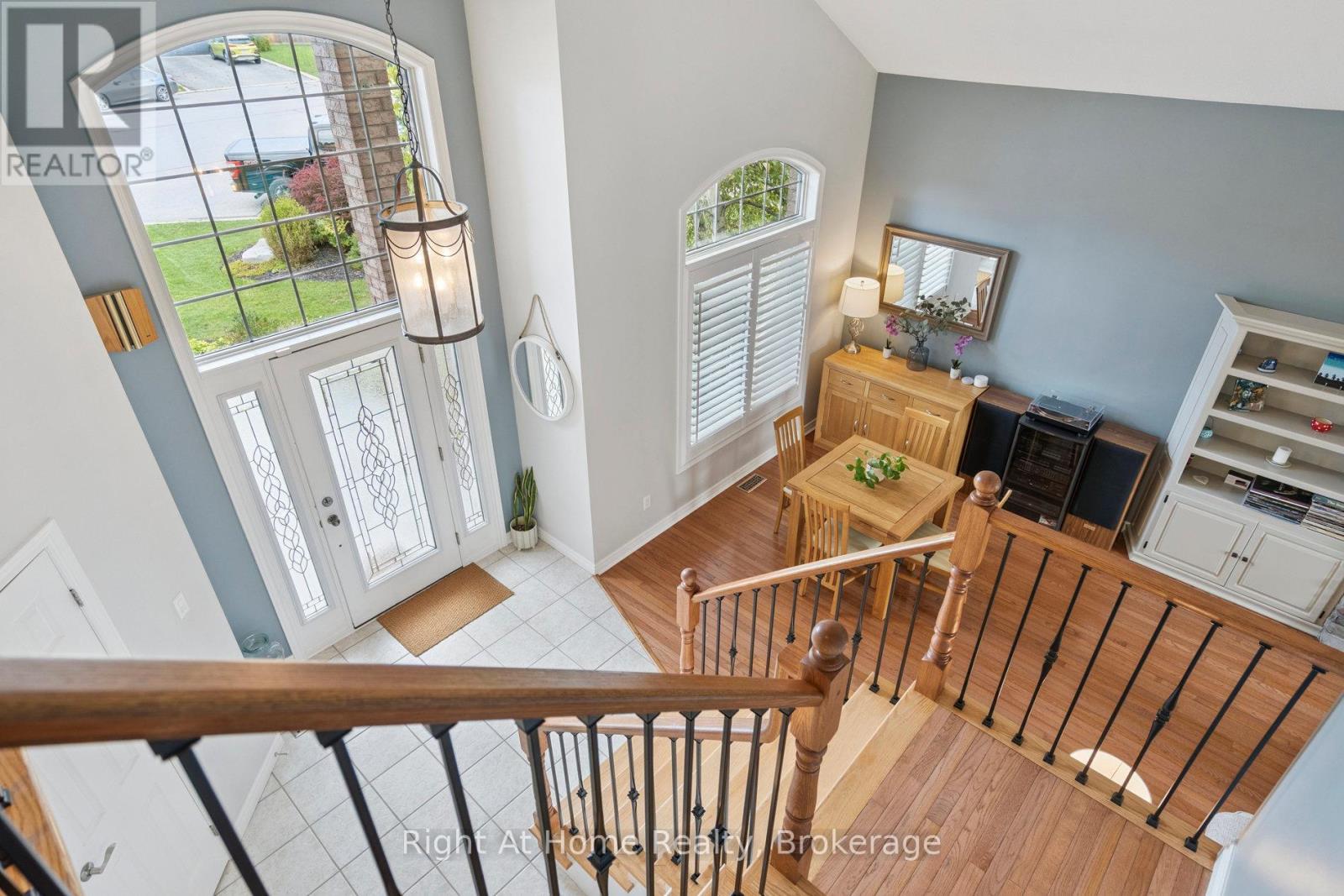 20 Scottswood Lane, Haldimand, Ontario  N3W 2M4 - Photo 20 - X12433388