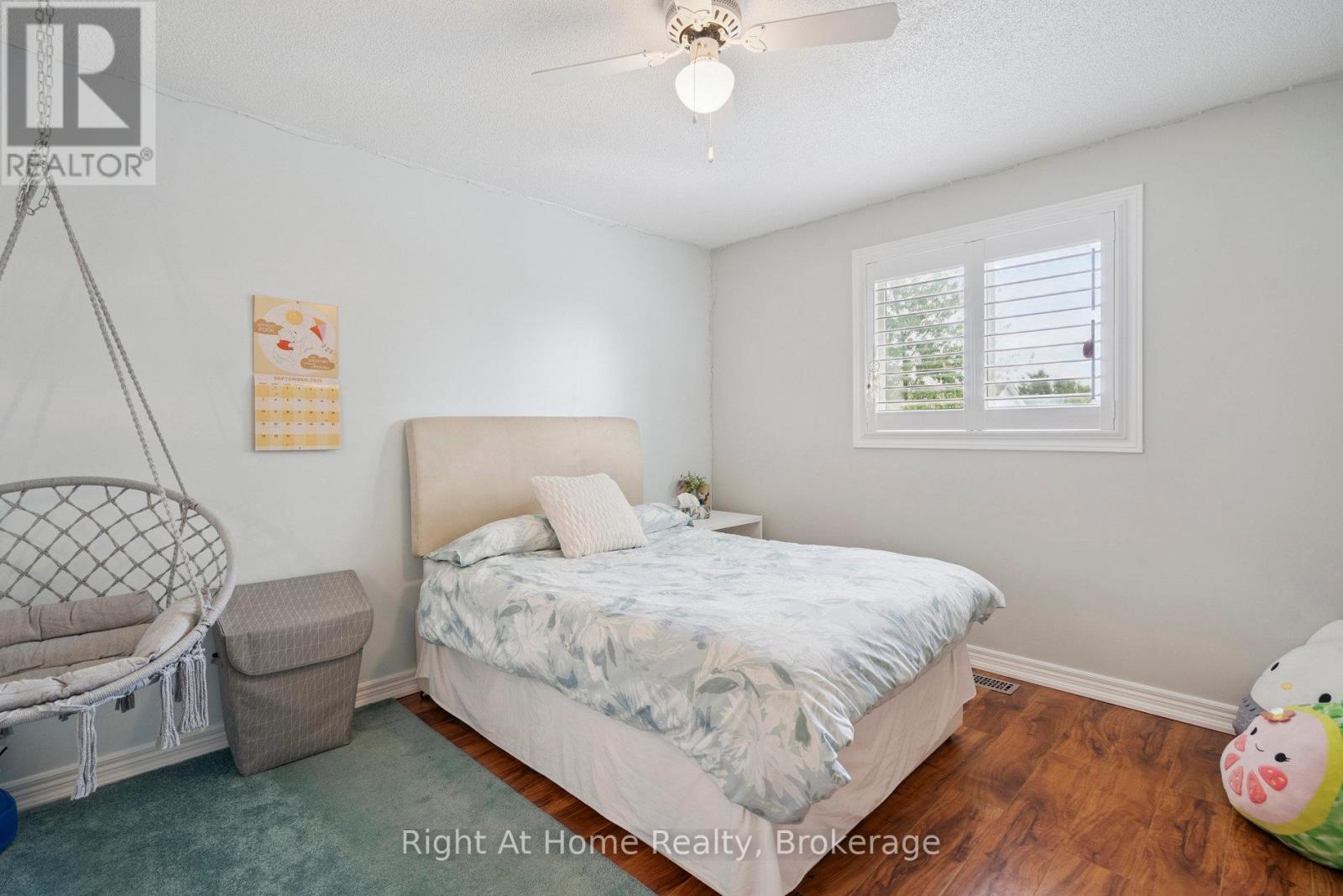 20 Scottswood Lane, Haldimand, Ontario  N3W 2M4 - Photo 27 - X12433388