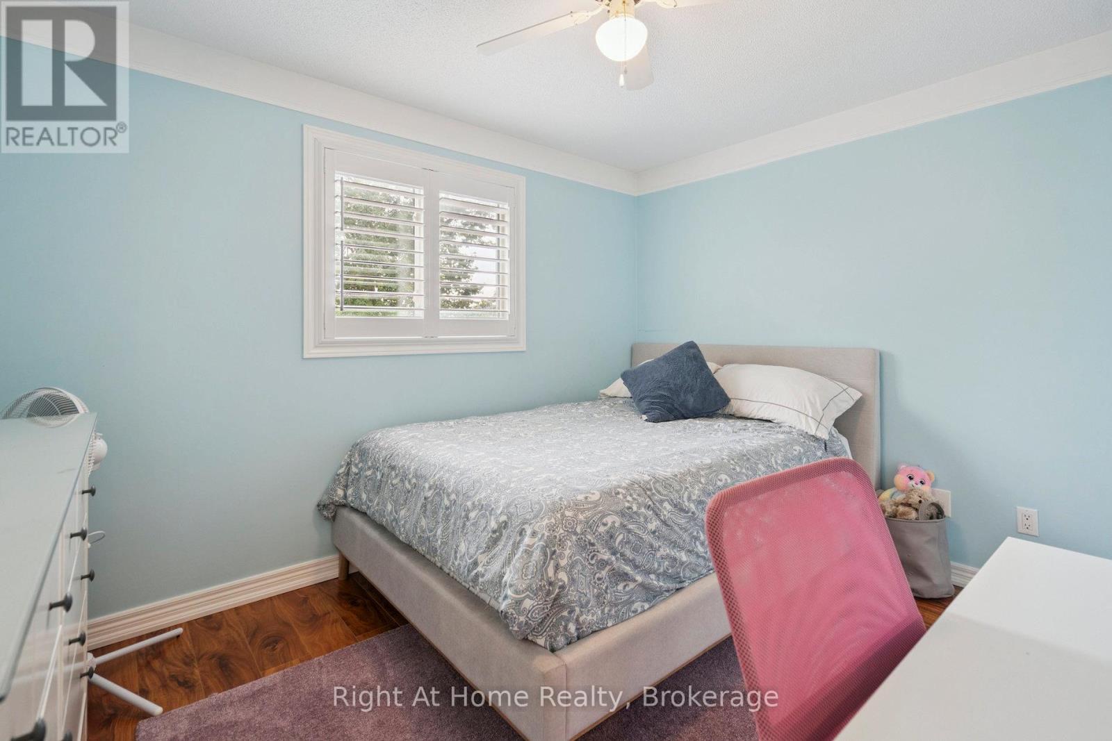 20 Scottswood Lane, Haldimand, Ontario  N3W 2M4 - Photo 29 - X12433388