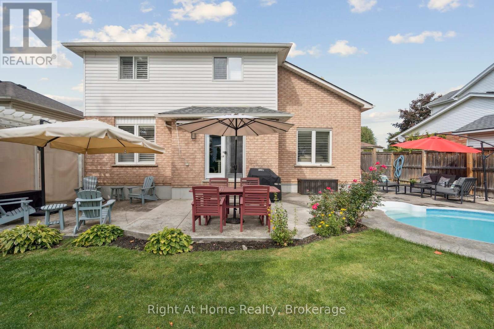 20 Scottswood Lane, Haldimand, Ontario  N3W 2M4 - Photo 39 - X12433388