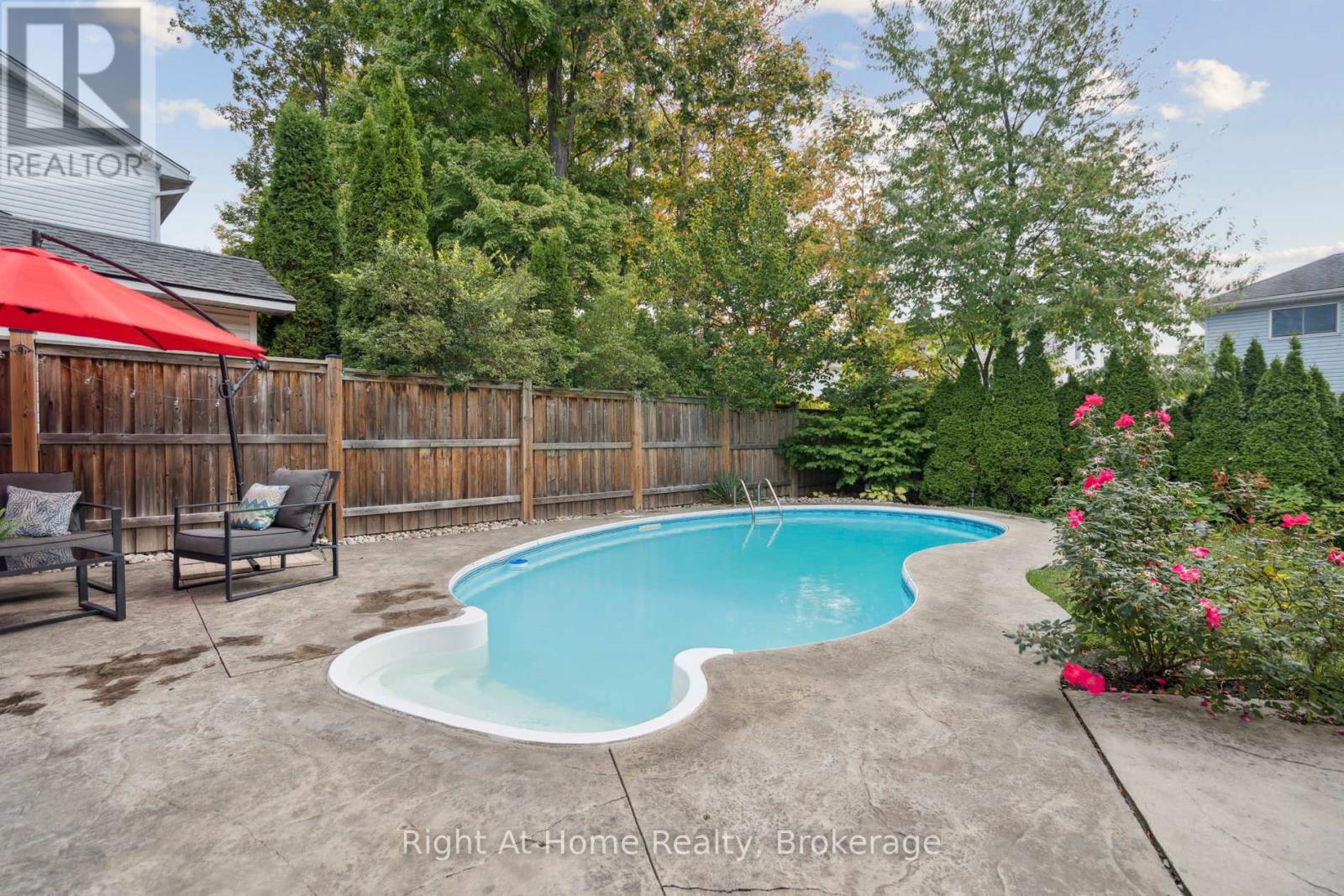 20 Scottswood Lane, Haldimand, Ontario  N3W 2M4 - Photo 42 - X12433388