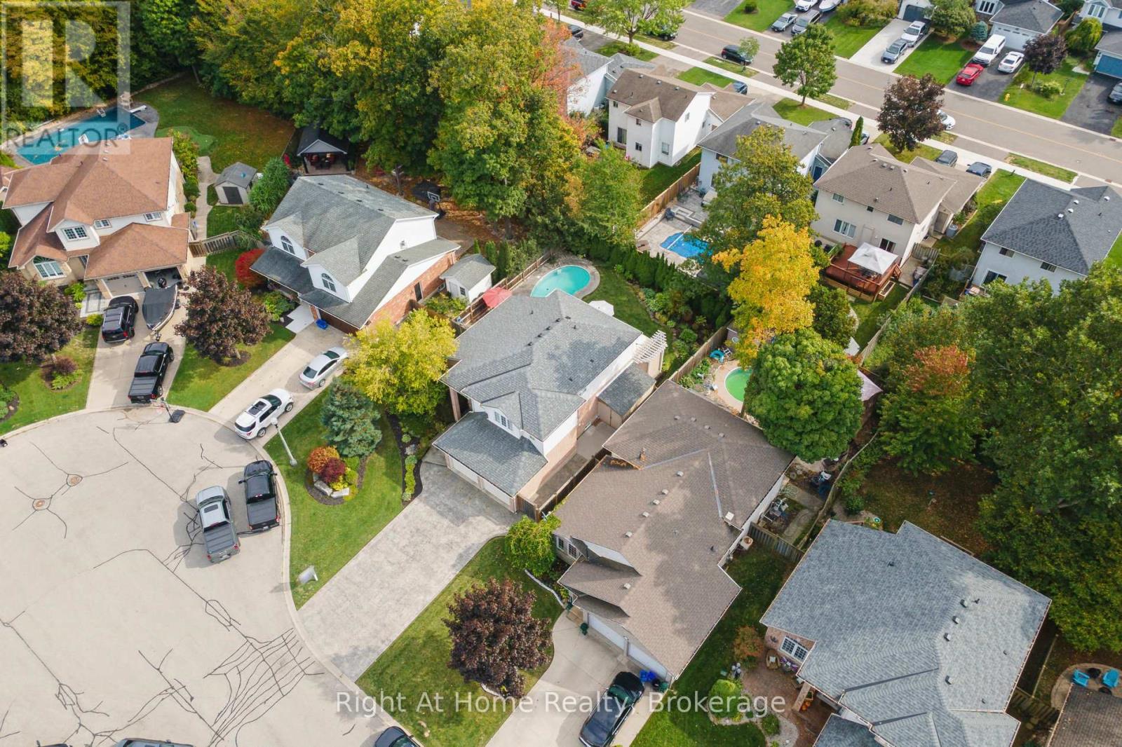 20 Scottswood Lane, Haldimand, Ontario  N3W 2M4 - Photo 46 - X12433388