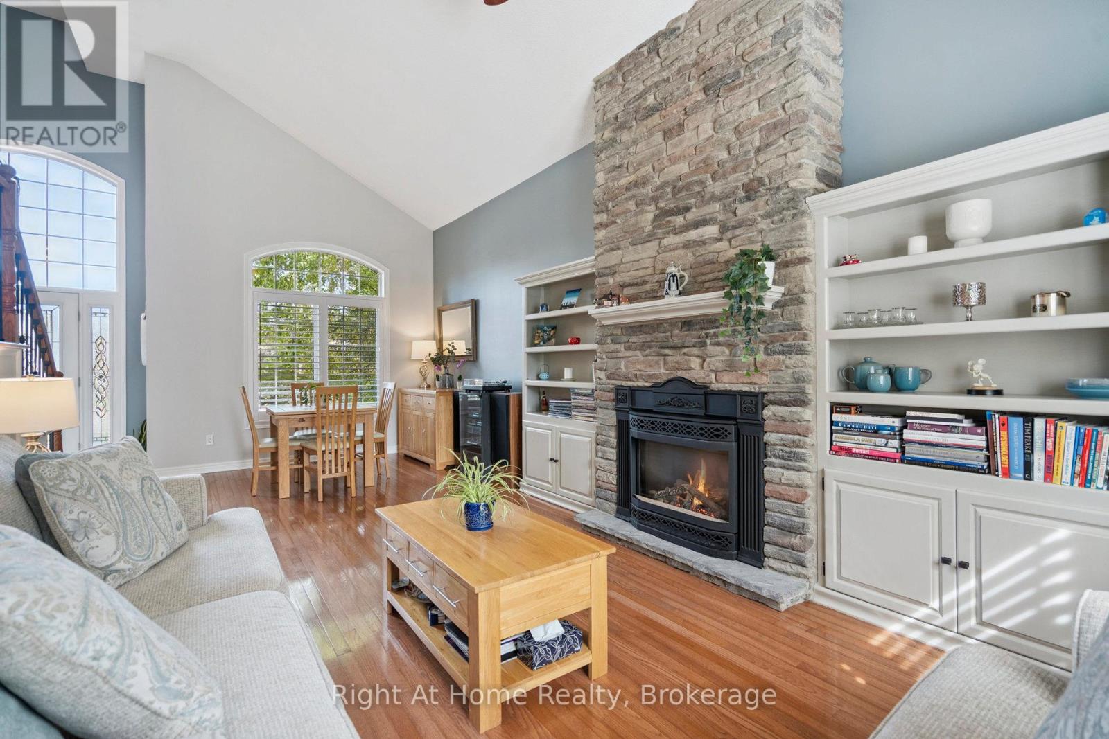 20 Scottswood Lane, Haldimand, Ontario  N3W 2M4 - Photo 7 - X12433388