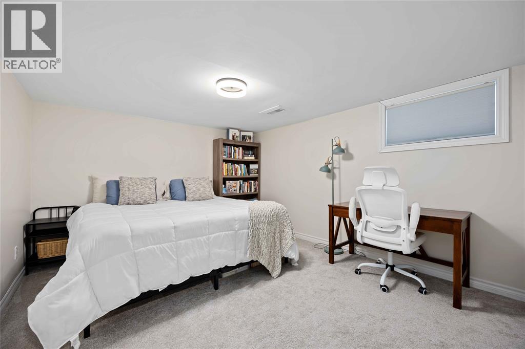 576 Front Street, Plympton-Wyoming, Ontario  N0N 1T0 - Photo 28 - 25024755