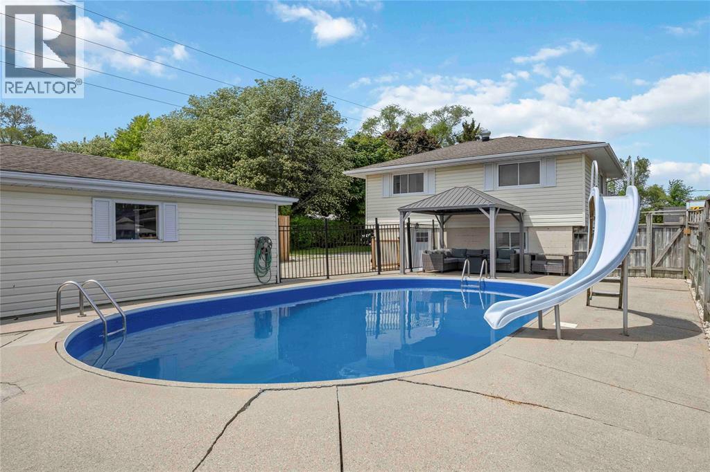 576 Front Street, Plympton-Wyoming, Ontario  N0N 1T0 - Photo 37 - 25024755