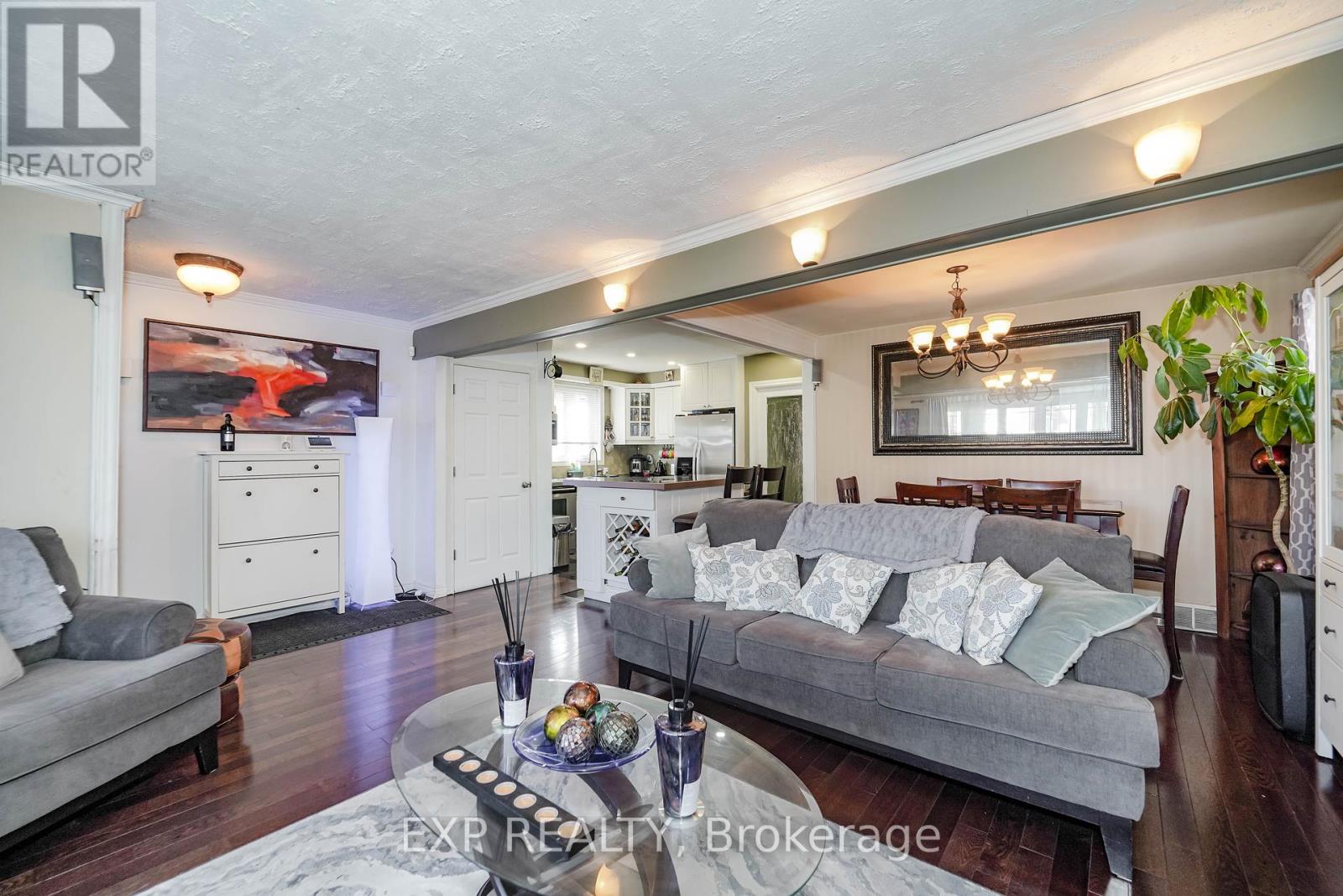 11 Bucannan Road, Toronto, Ontario  M1R 3V2 - Photo 10 - E12433218