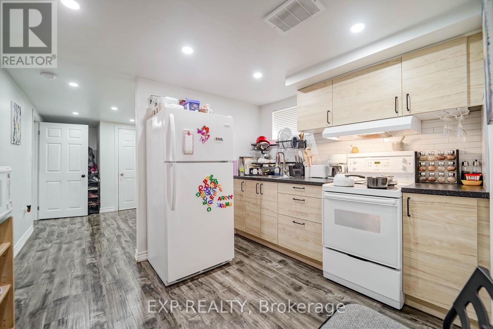 11 Bucannan Road, Toronto, Ontario  M1R 3V2 - Photo 30 - E12433218