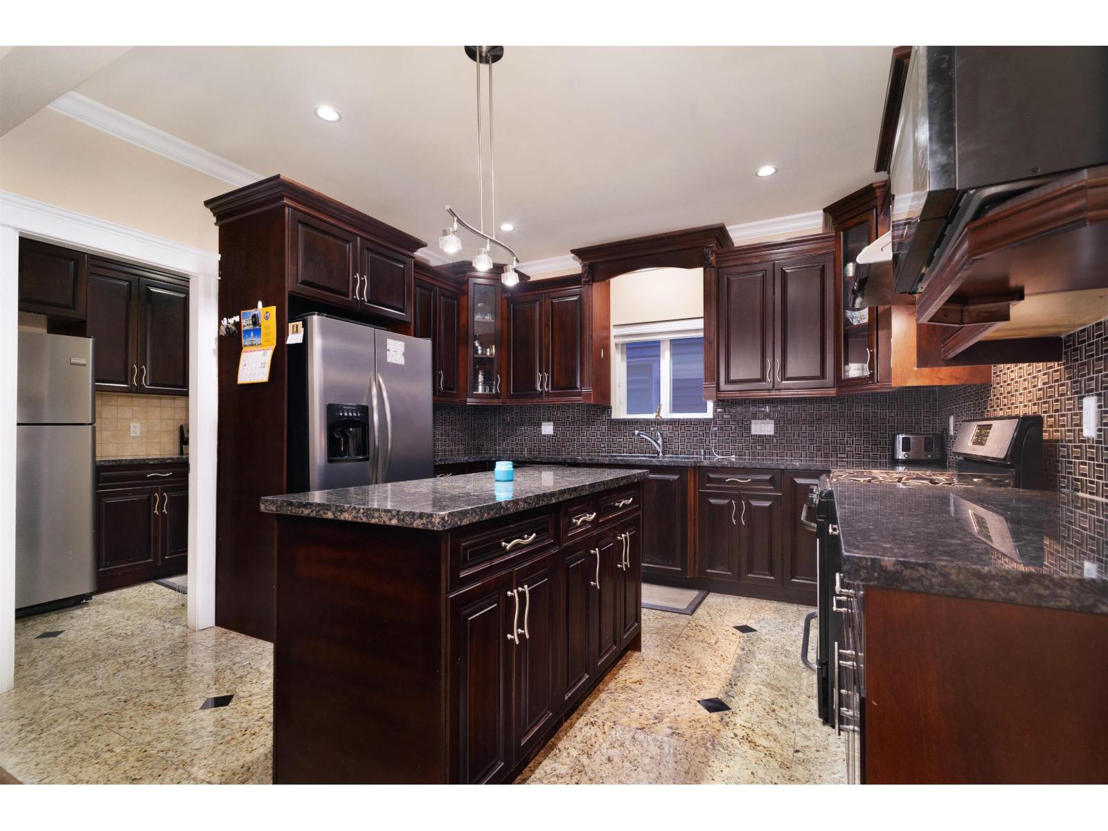 5878 129 Street, Surrey, British Columbia  V3X 0C7 - Photo 8 - R3052183