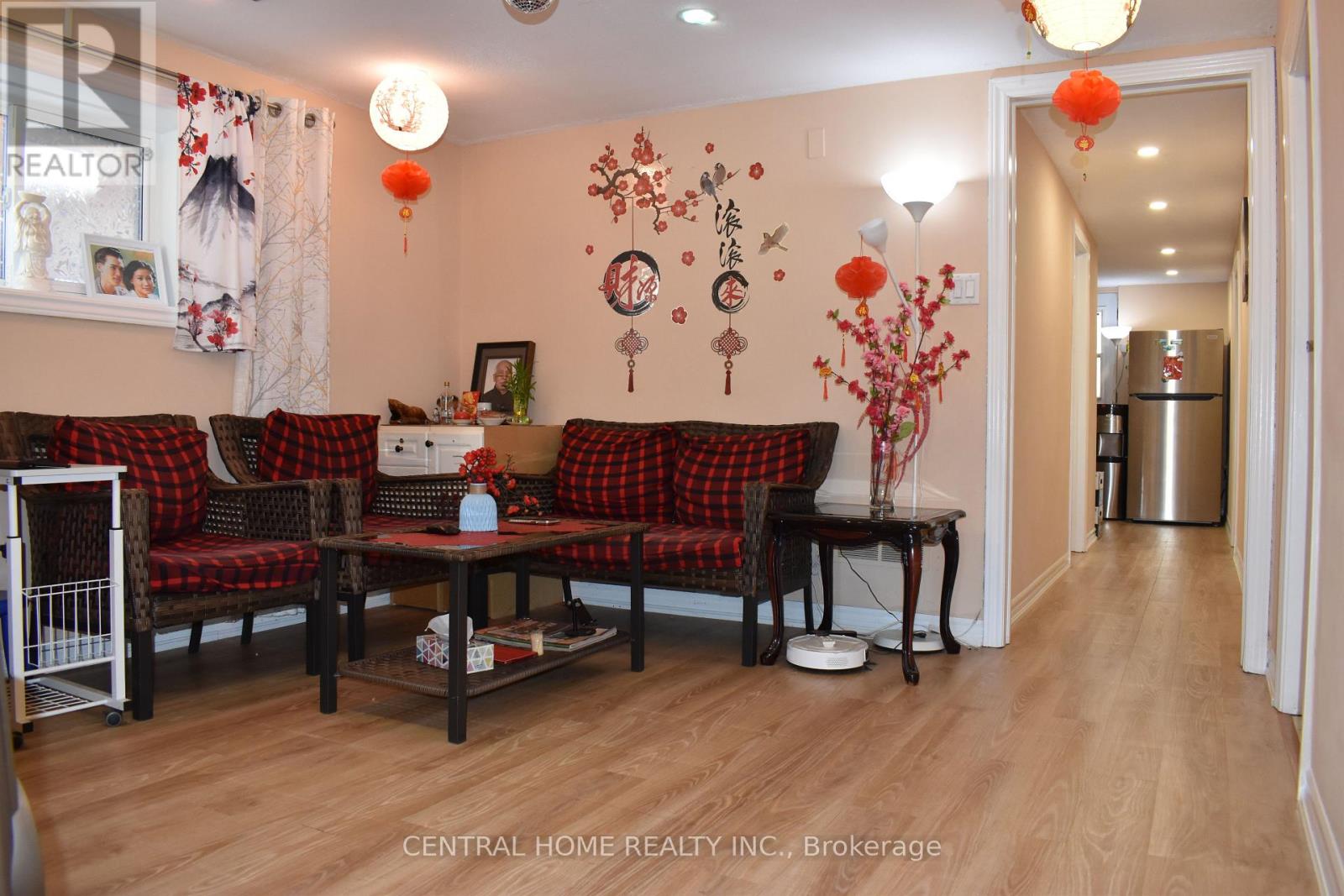59 Blaney Crescent, Toronto, Ontario  M3N 1L3 - Photo 17 - W12433356