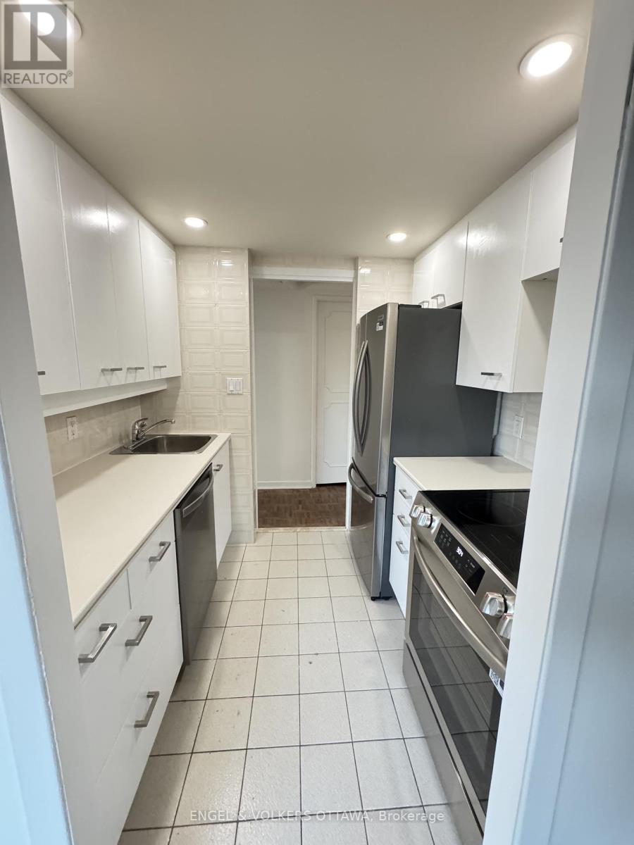 605 - 20 The Driveway Avenue, Ottawa, Ontario  K2P 1C8 - Photo 10 - X12276862