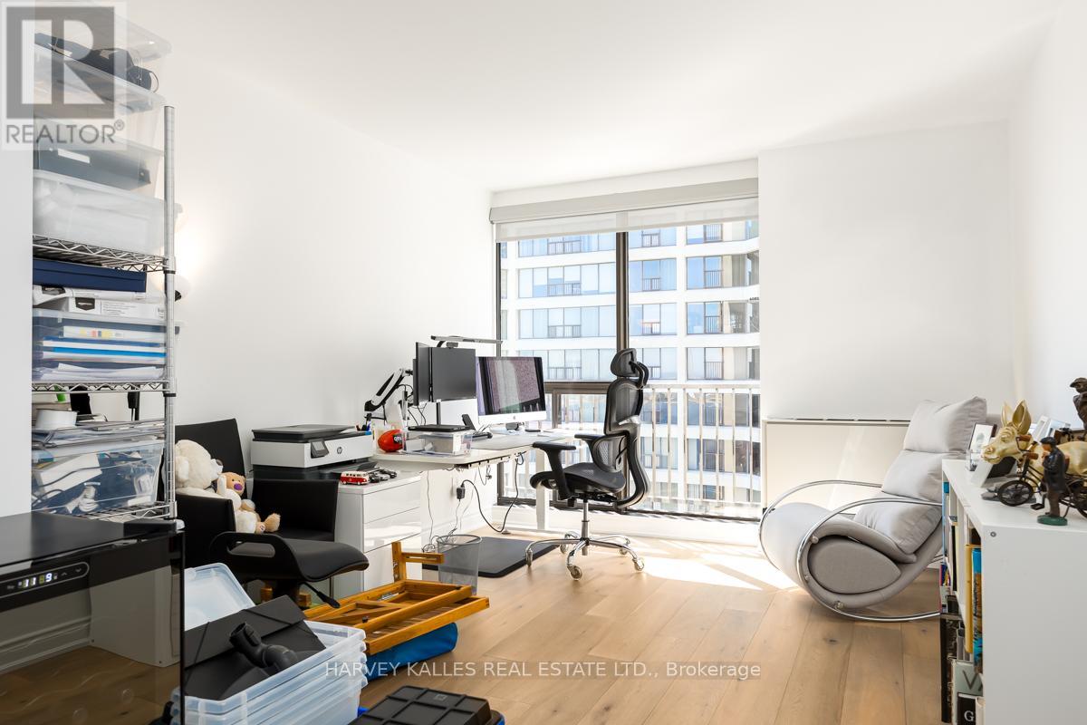 2804 - 33 Harbour Square, Toronto, Ontario  M5J 2G2 - Photo 16 - C12433407
