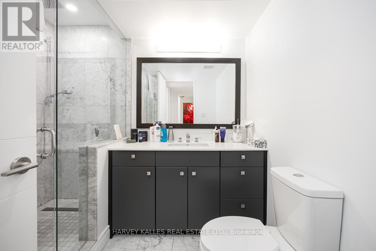 2804 - 33 Harbour Square, Toronto, Ontario  M5J 2G2 - Photo 19 - C12433407