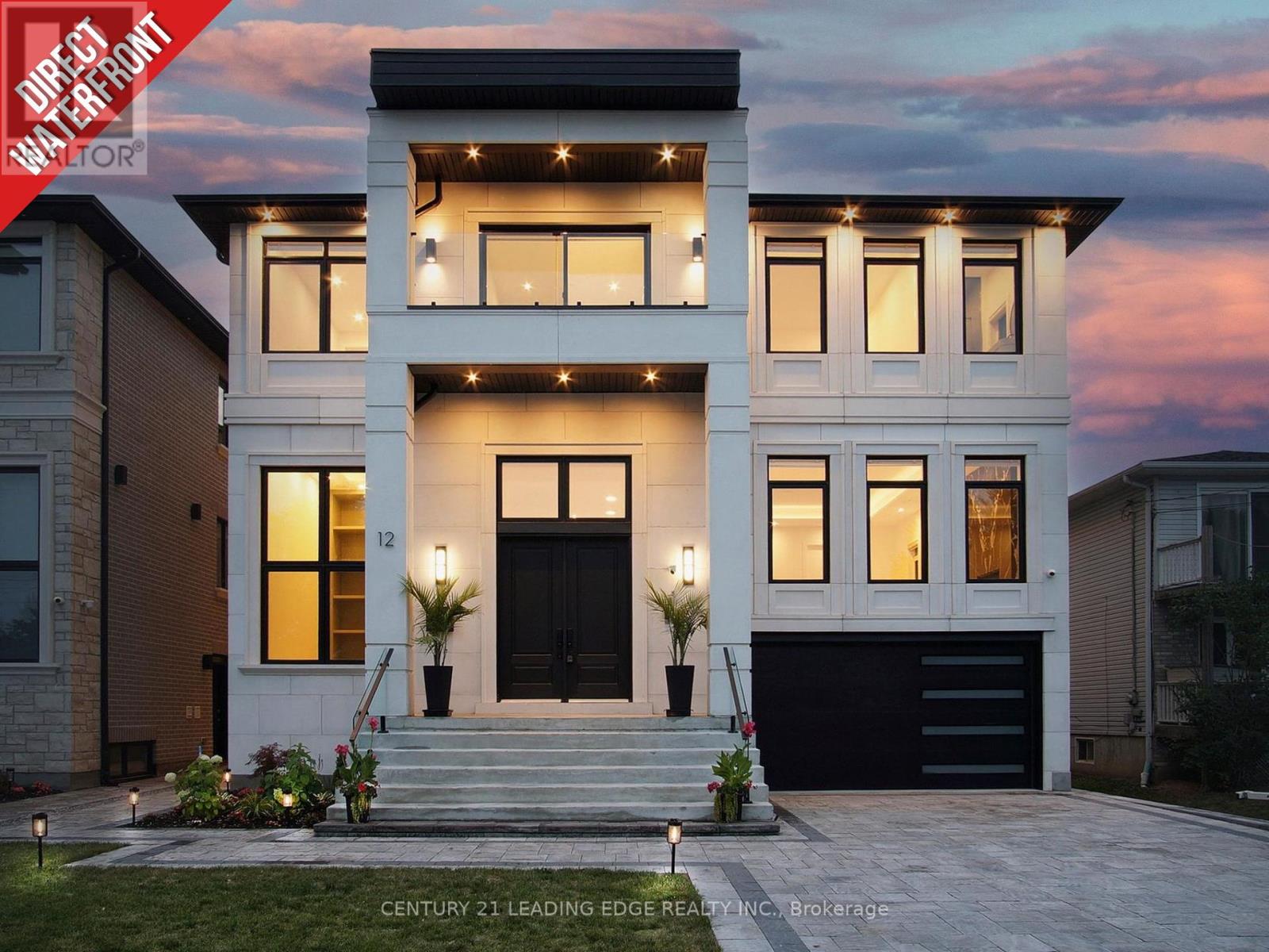 12 CANAL STREET, Georgina, Ontario