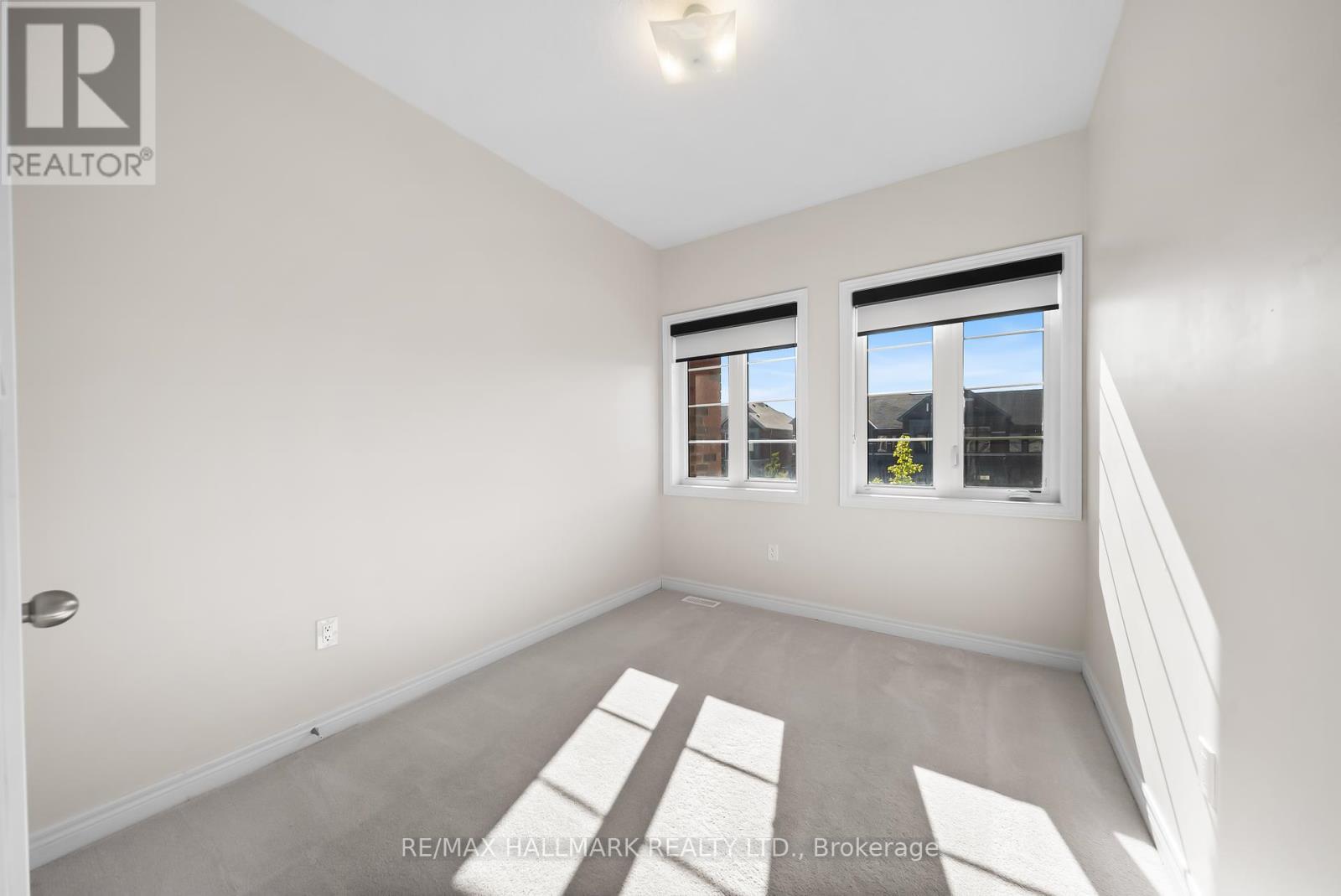 581 Barons Street, Vaughan, Ontario  L4H 5C3 - Photo 26 - N12433401
