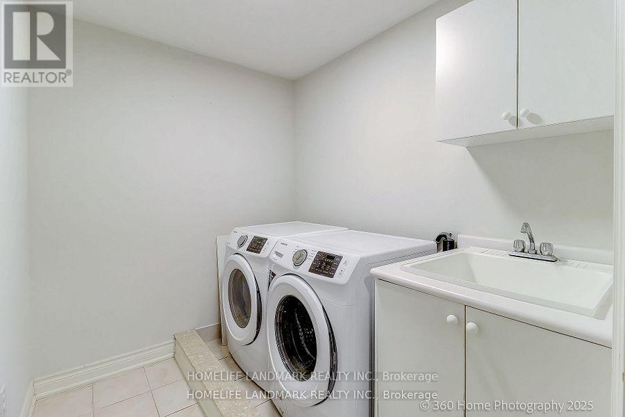 16 Beechborough Crescent, East Gwillimbury, Ontario  L9N 0P2 - Photo 17 - N12433410