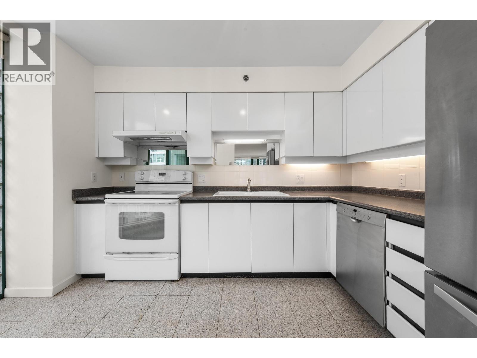 805 1132 Haro Street, Vancouver, British Columbia  V6E 1C9 - Photo 8 - R3053085
