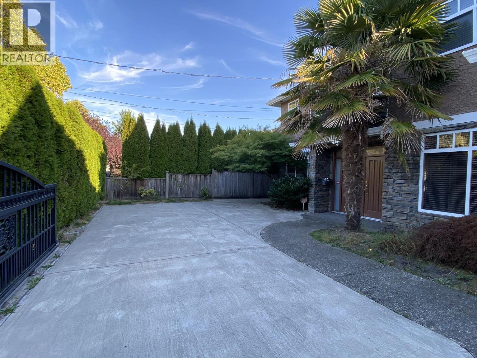 3740 Rosamond Avenue, Richmond, British Columbia  V7E 1A7 - Photo 2 - R3053360