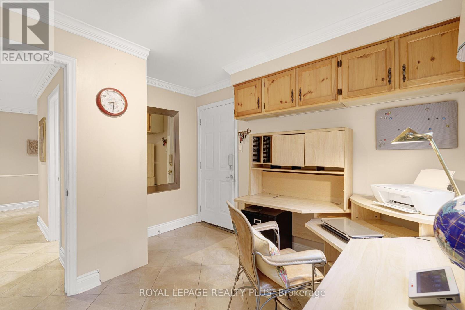 1760 Featherston Court, Mississauga, Ontario  L5L 3E3 - Photo 21 - W12433382