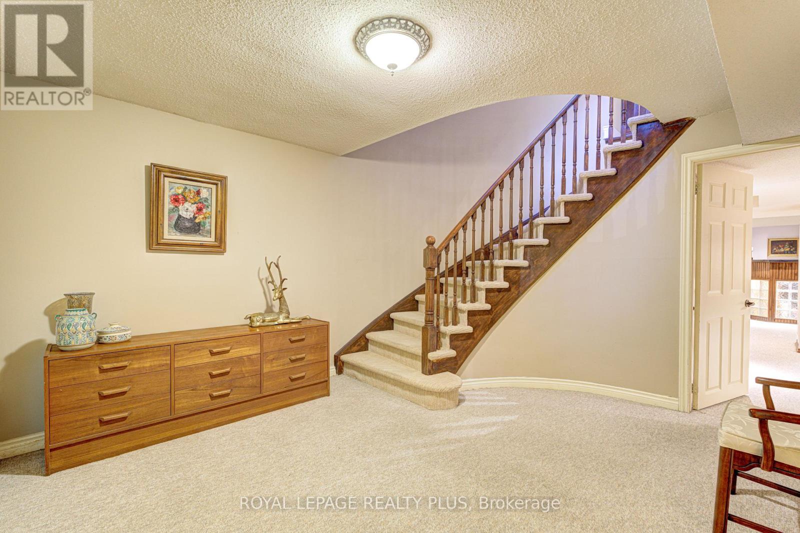 1760 Featherston Court, Mississauga, Ontario  L5L 3E3 - Photo 35 - W12433382