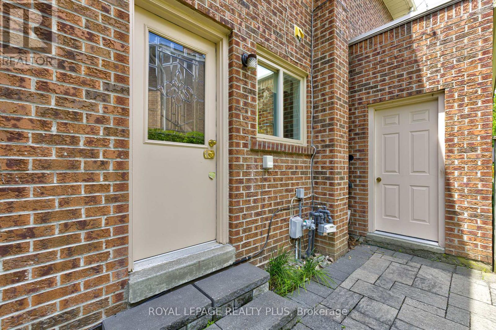 1760 Featherston Court, Mississauga, Ontario  L5L 3E3 - Photo 48 - W12433382