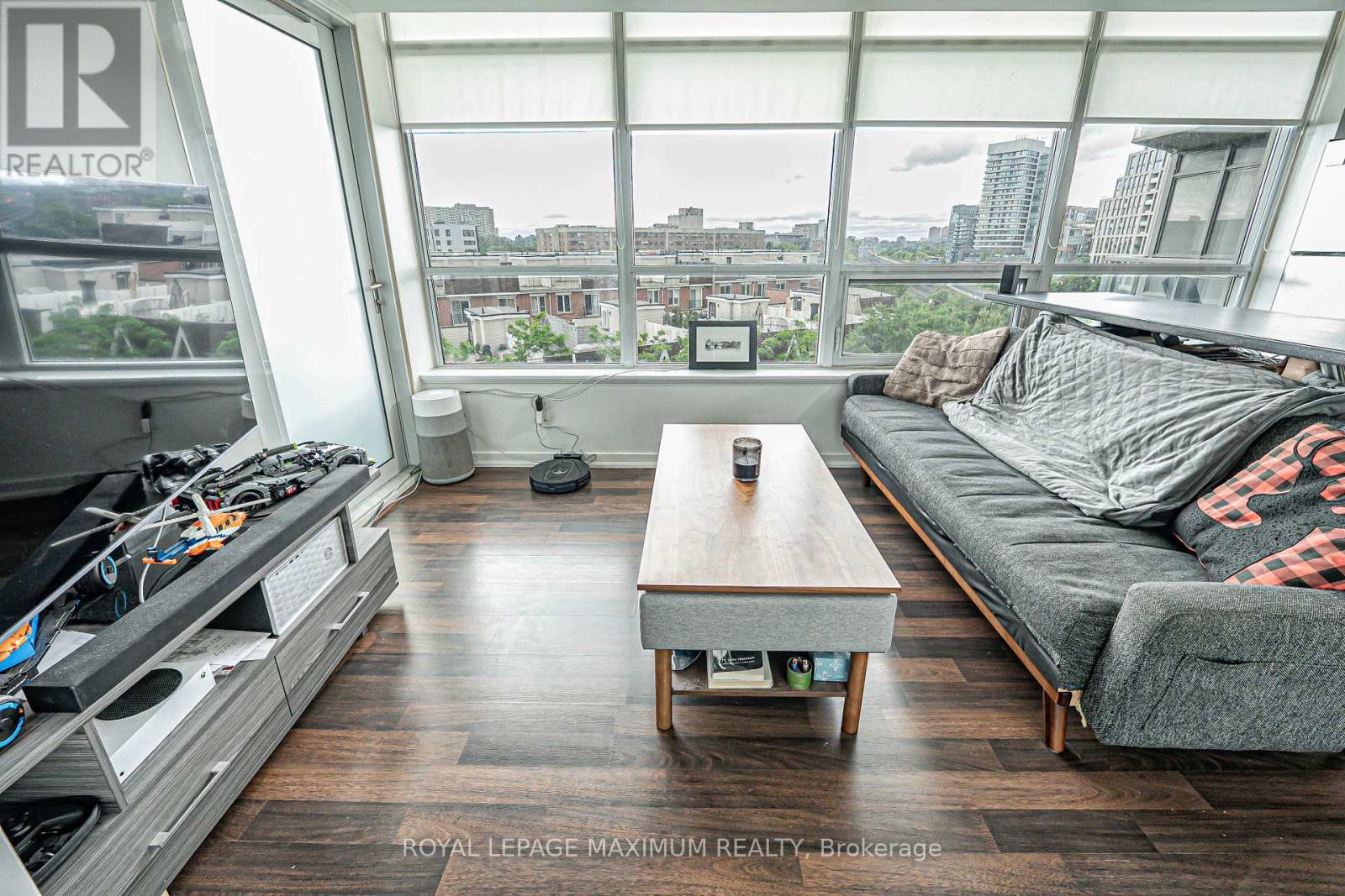 617 - 38 Joe Shuster Way, Toronto, Ontario  M6K 0A5 - Photo 12 - W12433386