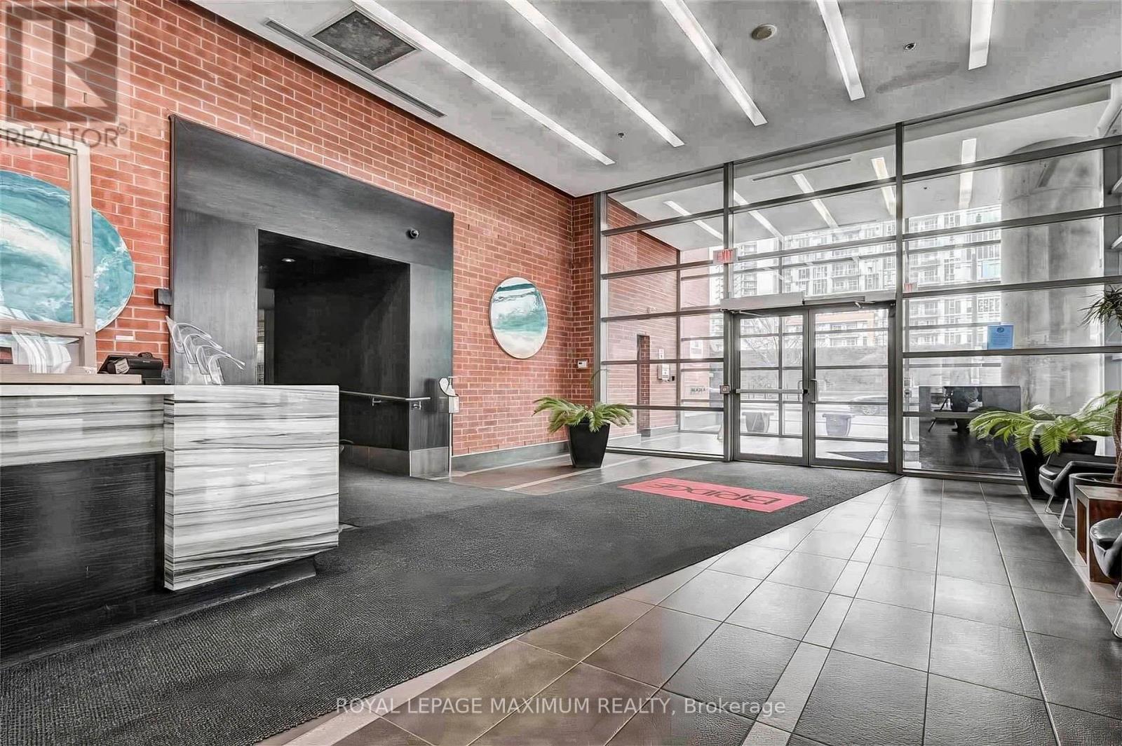 617 - 38 Joe Shuster Way, Toronto, Ontario  M6K 0A5 - Photo 3 - W12433386