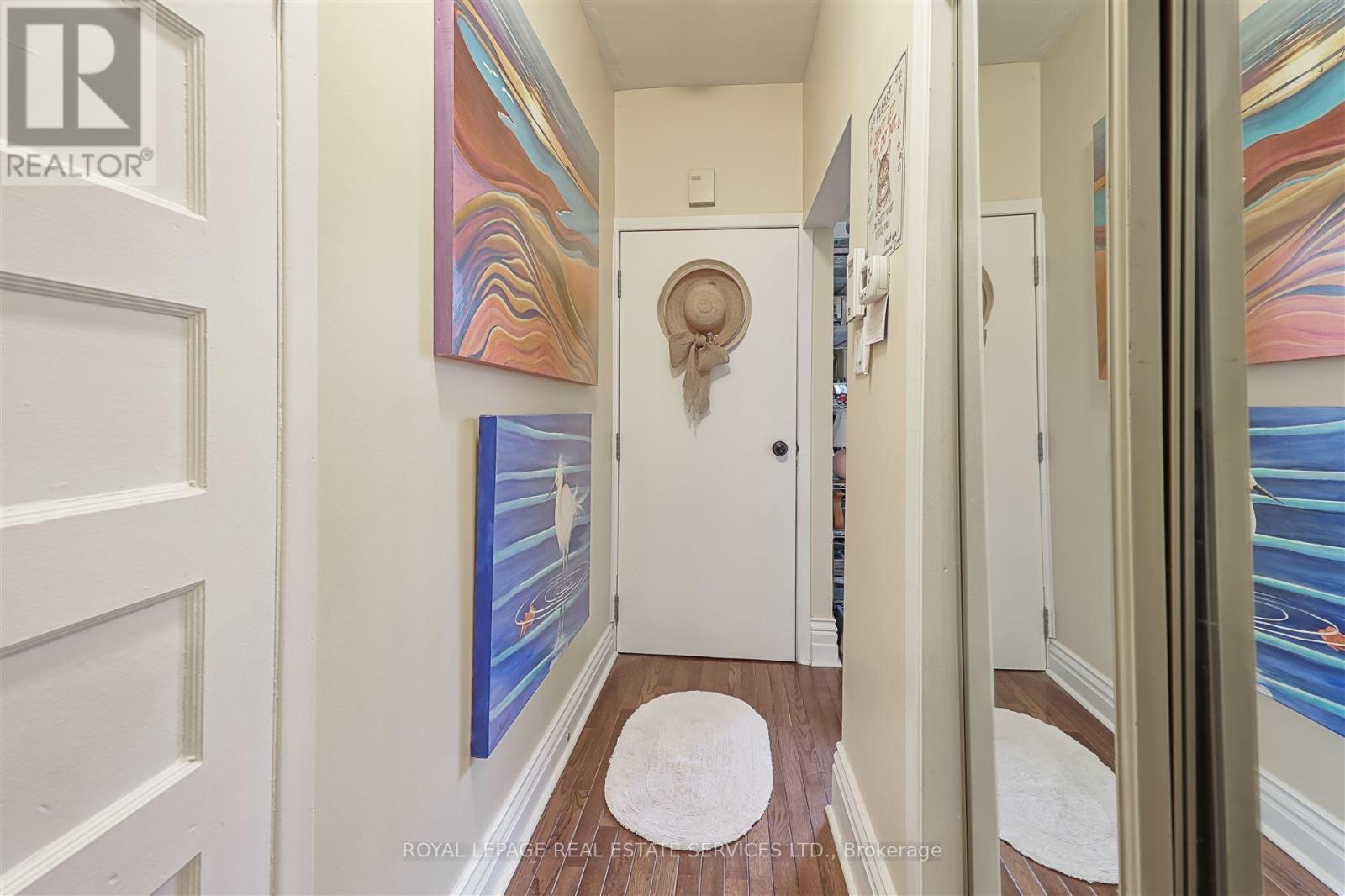93 Medland Crescent, Toronto, Ontario  M6P 2N3 - Photo 24 - W12433415