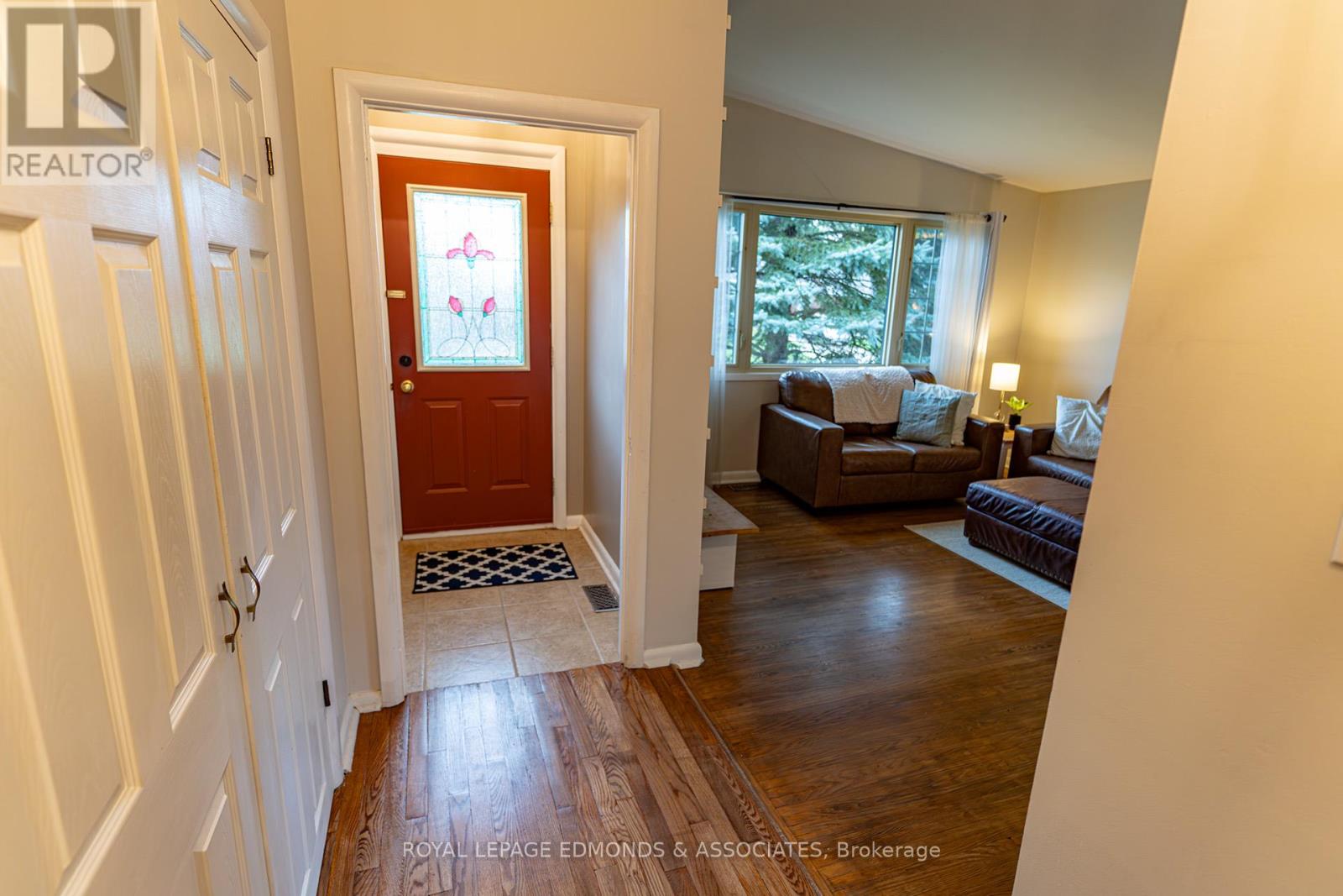 540 Melton Street, Pembroke, Ontario  K8A 2R9 - Photo 11 - X12433436