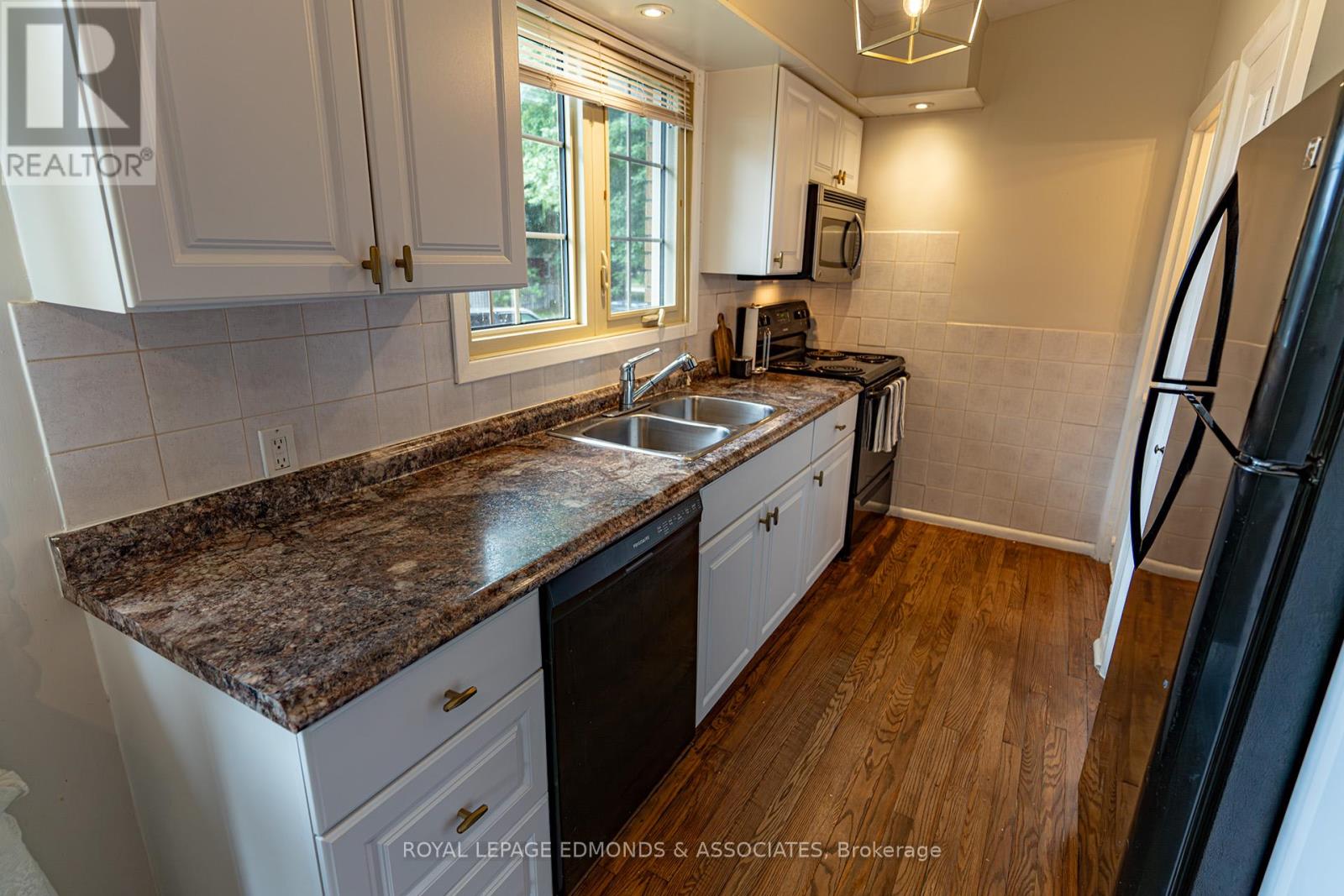 540 Melton Street, Pembroke, Ontario  K8A 2R9 - Photo 6 - X12433436