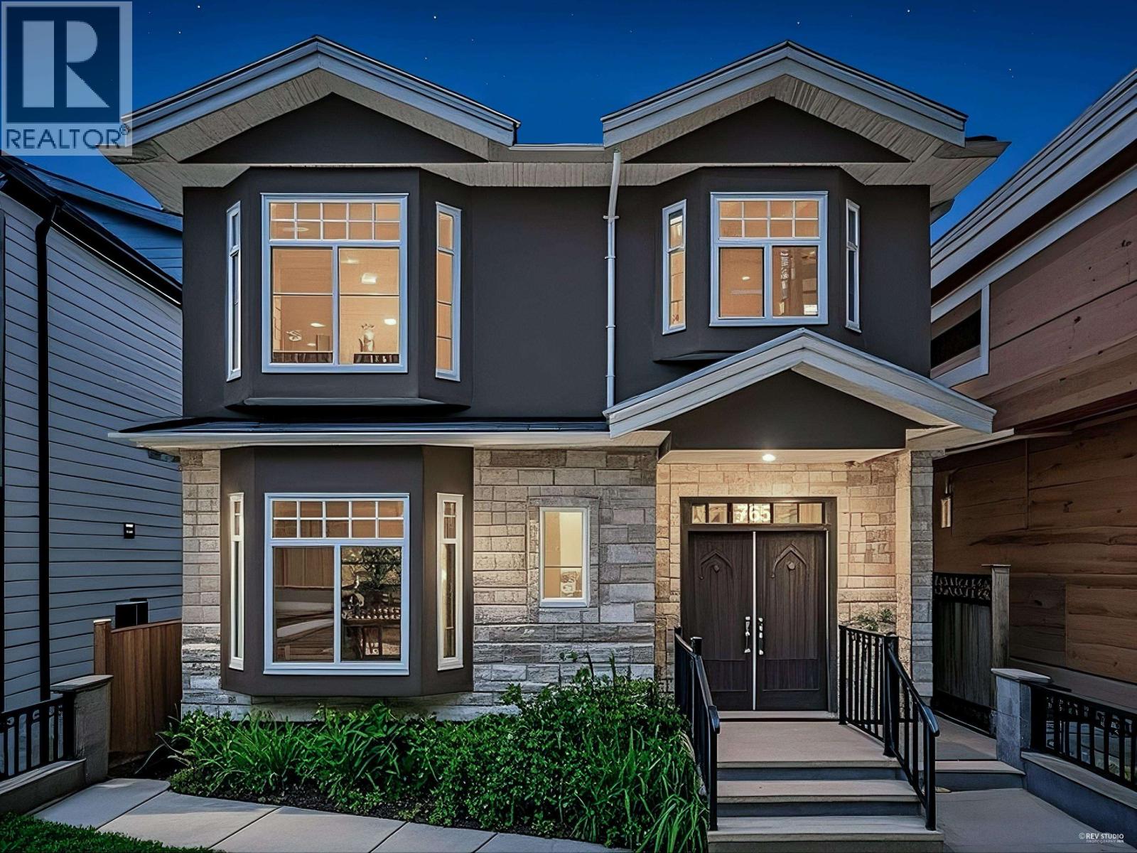 765 Skeena Street, Vancouver, British Columbia  V5K 4P4 - Photo 1 - R3053541