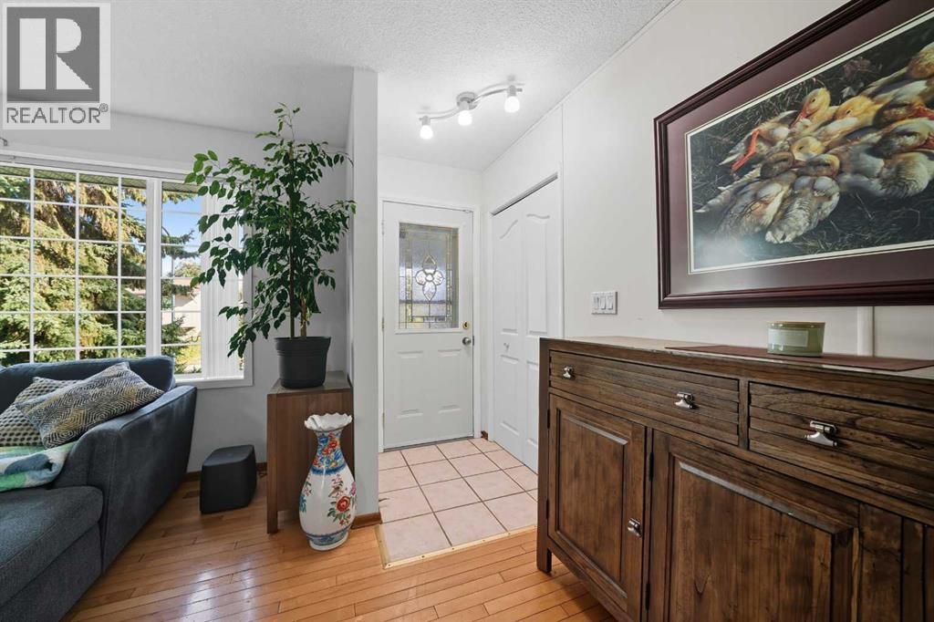 23 Mckinnon Crescent, Red Deer, Alberta  T4N 0J4 - Photo 6 - A2260223
