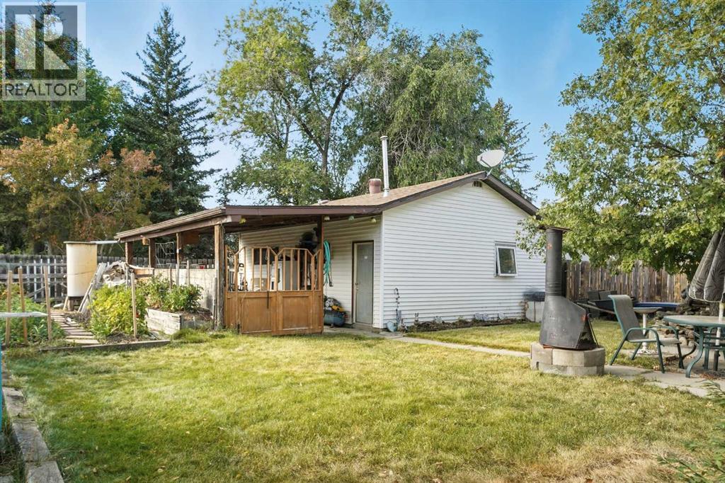 23 Mckinnon Crescent, Red Deer, Alberta  T4N 0J4 - Photo 4 - A2260223