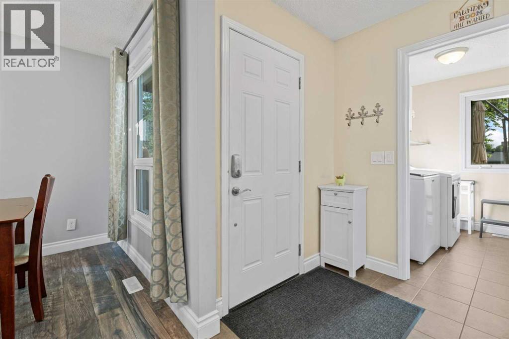 1205 Meadowbrook Drive Se, Airdrie, Alberta  T4A 1W6 - Photo 17 - A2256876