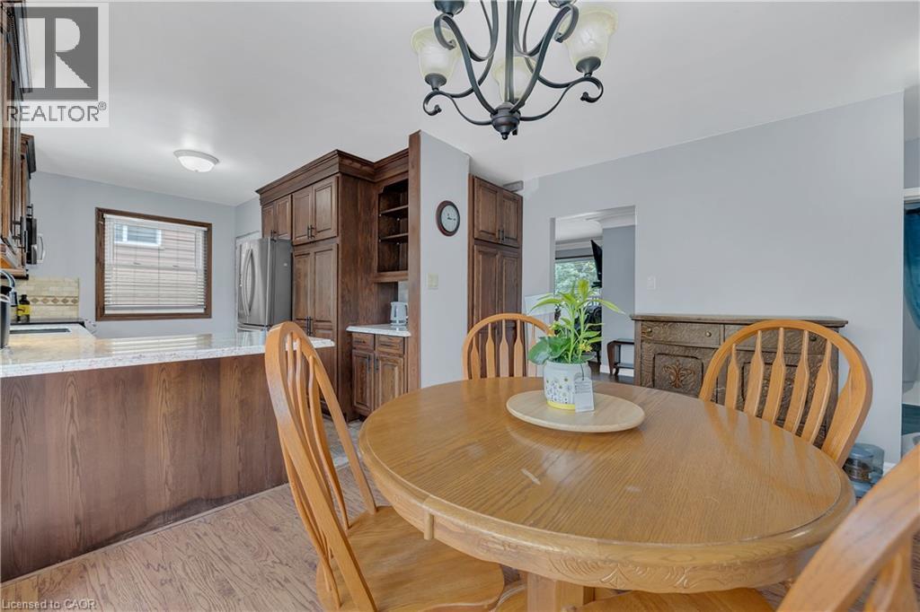 446 East 36th Street, Hamilton, Ontario  L8V 4A5 - Photo 12 - 40761310