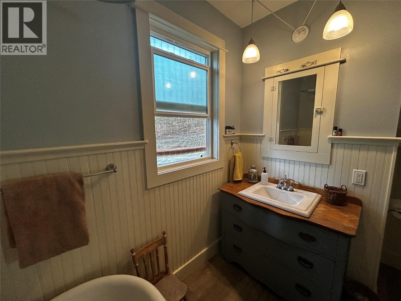 3385 Upper Levels Road, Robson, British Columbia  V0G 1X0 - Photo 16 - 10364474
