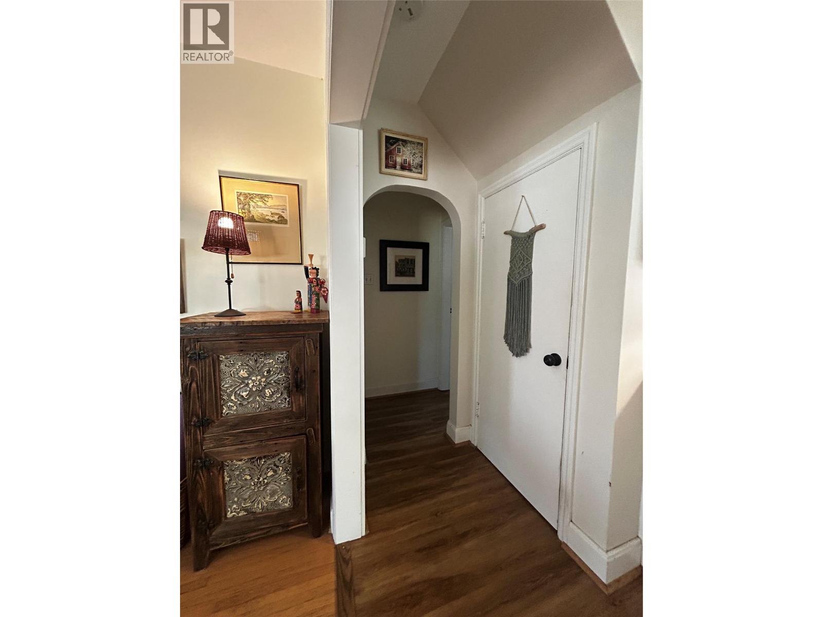 3385 Upper Levels Road, Robson, British Columbia  V0G 1X0 - Photo 13 - 10364474