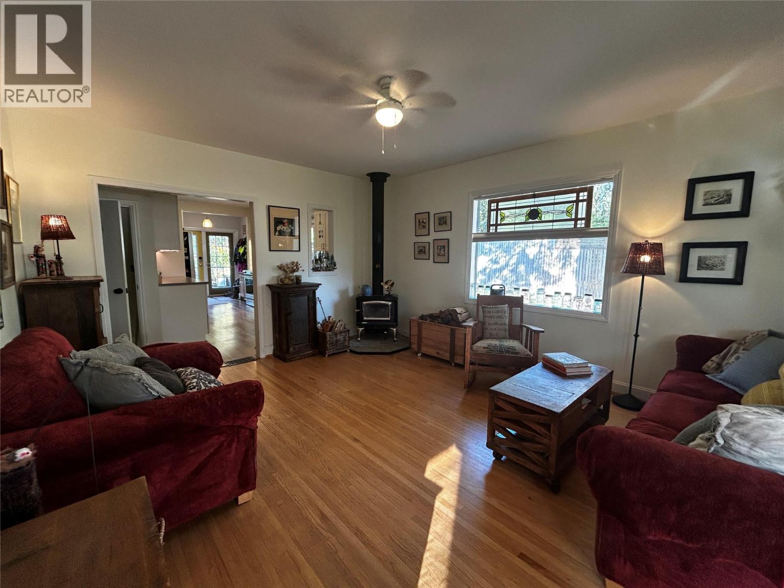 3385 Upper Levels Road, Robson, British Columbia  V0G 1X0 - Photo 9 - 10364474