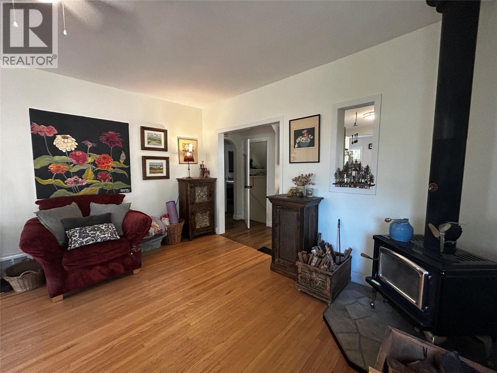 3385 Upper Levels Road, Robson, British Columbia  V0G 1X0 - Photo 10 - 10364474