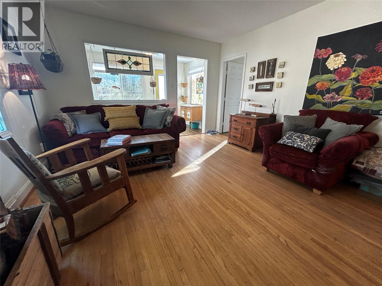 3385 Upper Levels Road, Robson, British Columbia  V0G 1X0 - Photo 12 - 10364474