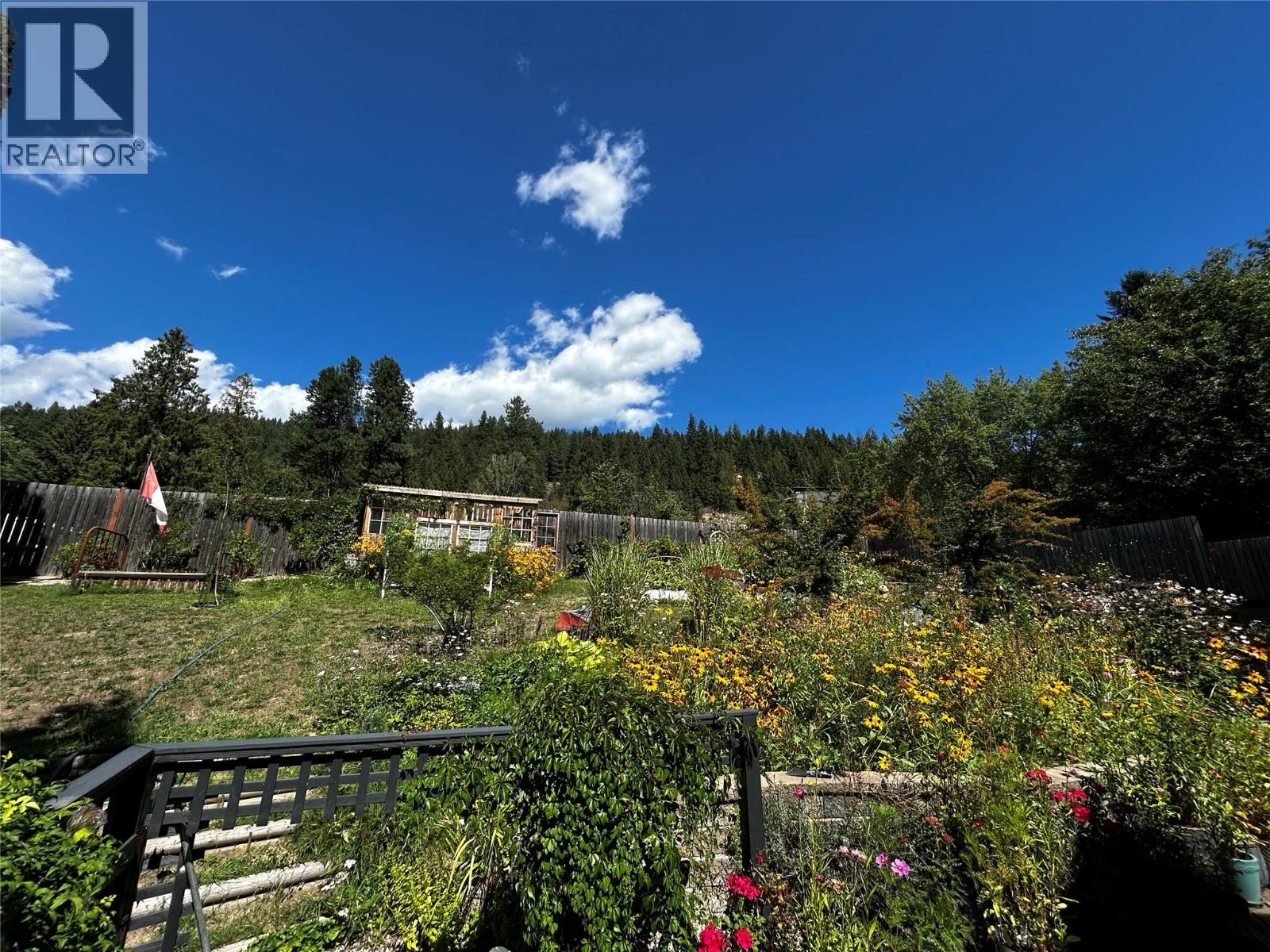 3385 Upper Levels Road, Robson, British Columbia  V0G 1X0 - Photo 62 - 10364474