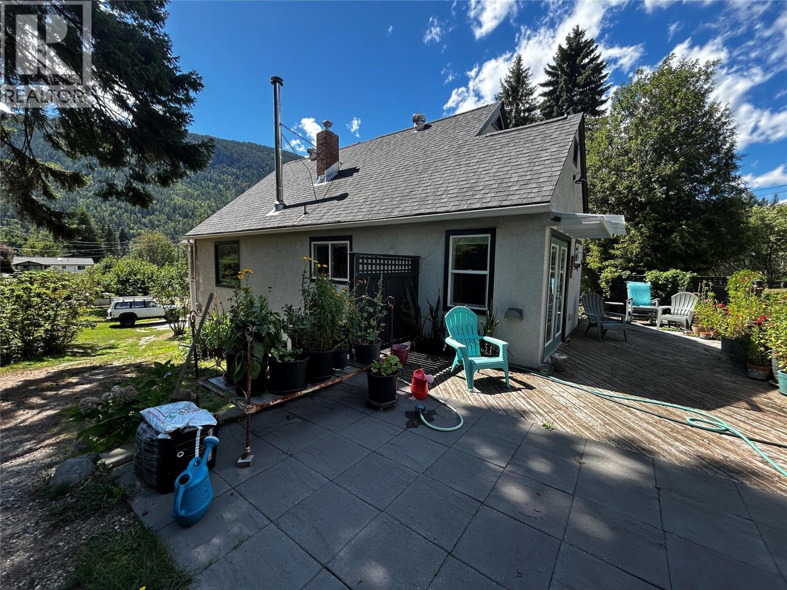 3385 Upper Levels Road, Robson, British Columbia  V0G 1X0 - Photo 61 - 10364474